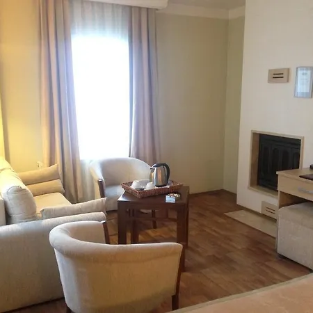 Bay Nihat Lale Bed & Breakfast